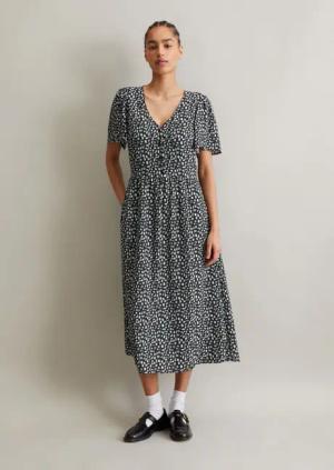 Kleid mit elastischer Taille flared