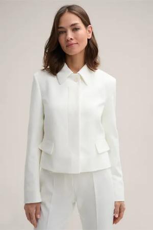 Crêpe-Blazer-Jacke in Ecru