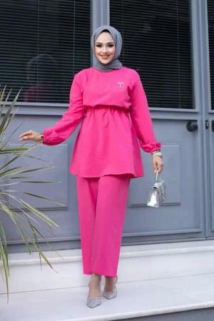 MİSSKAYLE Tunikakleid Brosche detailliertes Outfit