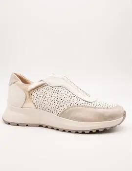 24 Hrs Sneaker -