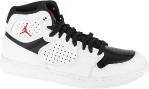 Nike Sneaker Access