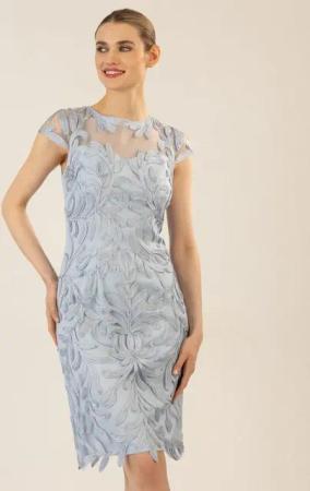 Apart Cocktailkleid aufwendig bestricktes Meshkleid