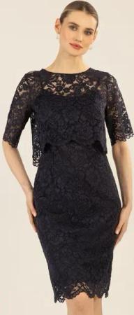 Apart Abendkleid aus Kleid und Bolerojäckchen