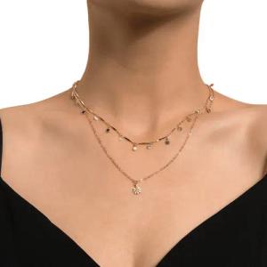 YRIIOMO Halsreif Elegante Damen Halskette mit verstellbarer Länge und filigranem (Gänseblümchen Anhänger – Perfekt für stilvolle Outfits und besondere, Anlässe)