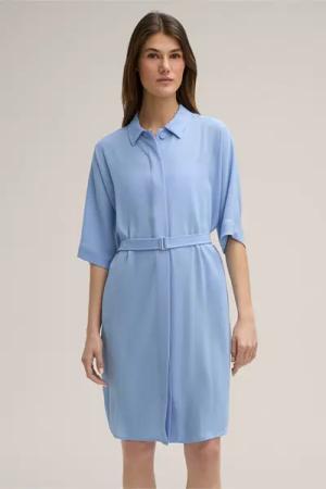 Crêpe-Hemdblusen-Kleid mit Gürtel in Hellblau