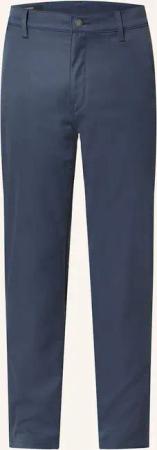 Levi's® Chino Standard Tapered Fit