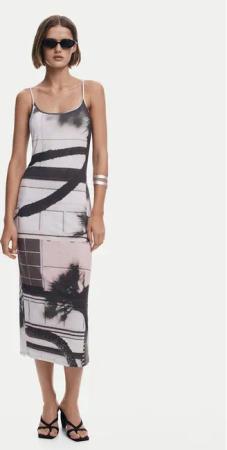 Desigual Sommerkleid 25SWVK56 Bunt Regular Fit