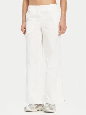 Puma Jogginghose Dare To 629808 Weiß Relaxed Fit