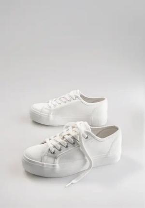 Aniston SHOES Plateausneaker, Freízeitschuh, Basic-Sneaker, Schnürschuh - NEUE KOLLEKTION