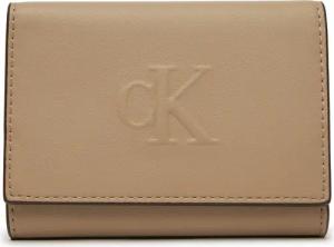 Calvin Klein Jeans Kleine Damen Geldbörse Sculpted Medium Trifold LV04K1078G Beige