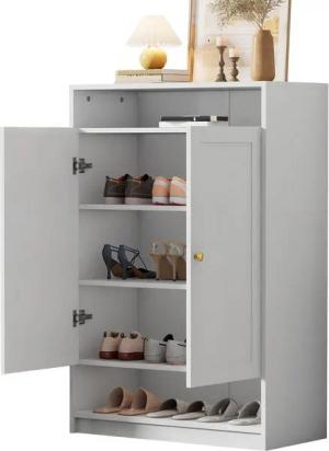 OKWISH Schuhregal Moderne Schuhschrank,Schuhkommode, Moderne Schuhkommode in Weiß, 2 Türen, mit verstellbaren Regalen & goldenen Griffen – Robuster Schuhschrank für Flur & Schlafzimmer, multifunktional für bis zu 15 Paar Schuhe 1-tlg., Mit Kippsicherung