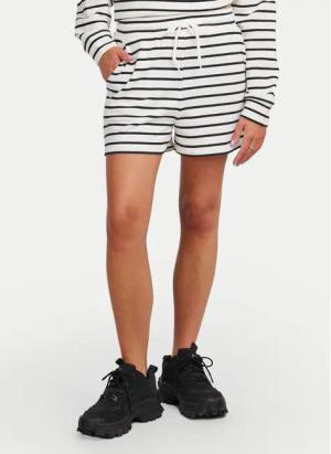 Pieces Sportshorts Chilli 17146889 Weiß Regular Fit