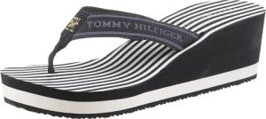 Tommy Hilfiger Dianette "TH STRIPES WEDGE BEACH SANDAL", Zehentrenner, Sommerschuh mit gestreifter Innensohle
