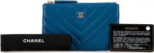 Chanel Kosmetiktaschen - Chevron Lambskin O Case Pouch - Gr. unisize - in Blau - für Damen