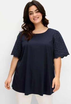 Sheego Shirt mit Flügelärmeln aus Lochspitze, tiefblau, Gr.48/50