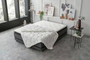 Yatas Bedding Kunstfaserbettdecke "Bambus Majestät, Bettdecke 135x200 cm & weitere Größen", normal, Füllung Polyester und Bambusfaser (Viskose), Bezug Baumwolle, (1 St.), Sommer, Herbst, allergiker geeignet (Hausstauballergiker)