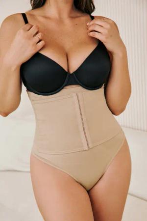 Beiger Shapewear-Tanga