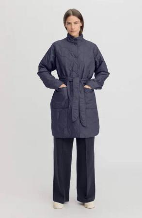 hessnatur Damen Steppmantel NATURE SHELL Relaxed mit innovativer Wattierung - lila - Größe L