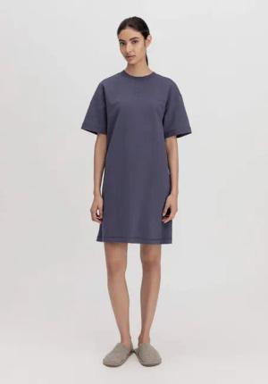 hessnatur Damen Loungedress Relaxed aus Bio-Baumwolle mit Kapok - lila - Größe 36