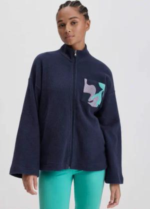 hessnatur Loungewear Fleece Jacke Relaxed ACTIVE LIGHT aus Bio-Baumwolle - blau - Größe S
