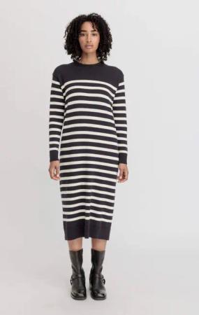 hessnatur Damen Strickkleid Streifen Midi Relaxed aus Bio-Baumwolle und weicher Schurwolle - schwarz - Größe M