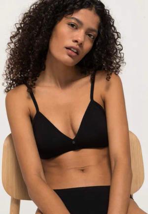 hessnatur Damen Triangel BH bügellos COTTON FEEL aus Bio-Baumwolle - schwarz - Größe 80A