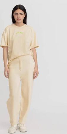 hessnatur Loungewear Fleece Hose Relaxed ACTIVE LIGHT aus Bio-Baumwolle - natur - Größe 42