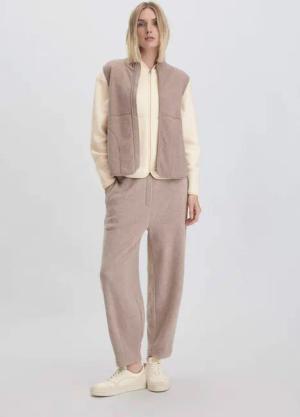 hessnatur Loungewear Fleece Hose Relaxed ACTIVE LIGHT aus Bio-Baumwolle - beige - Größe 46