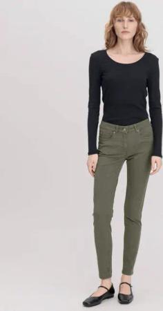 hessnatur Damen Hose Five Pocket Skinny aus TENCEL™ Lyocell mit Bio-Baumwolle - grün - Größe 46