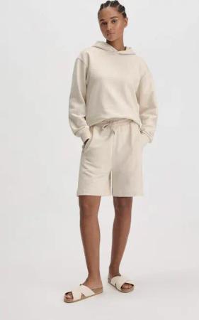 hessnatur Damen Sweat Shorts Relaxed aus Bio-Baumwolle - natur - Größe 38