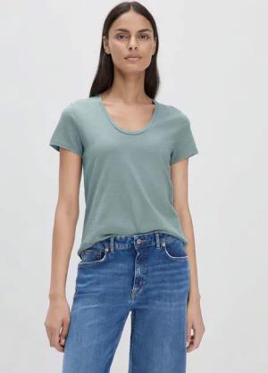 hessnatur Damen Jersey Slub T-Shirt Regular aus Bio-Baumwolle - grün - Größe 46