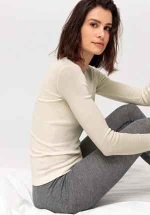 hessnatur Damen Langarmshirt SILK & WARM TOUCH mit Bio-Merinowolle und Seide - natur - Größe 36
