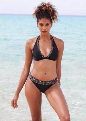 LASCANA Triangel-Bikini-Top Adele, mit trendigen Details