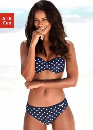 LASCANA Bügel-Bandeau-Bikini mit Zier-Accessoires