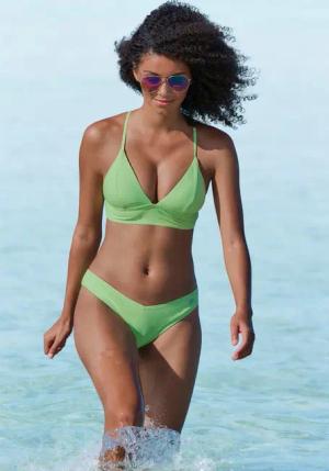 Venice Beach Triangel-Bikini-Top Lucky, aus gerippter