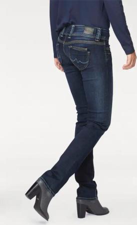 Pepe Jeans Straight-Jeans VENUS mit Badge