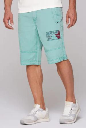 CAMP DAVID Bermudas mit großem Logo-Aufnäher