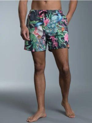 Trigema Shorts TRIGEMA Bade-/Freizeitshorts mit Druckmotiv