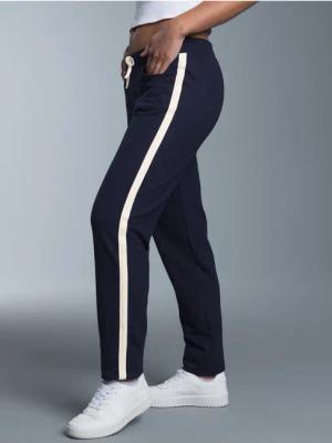 Trigema Jerseyhose TRIGEMA Jogginghose mit kontrastfarbigen