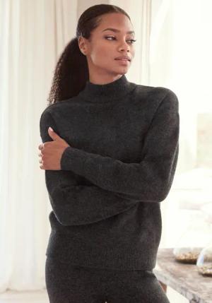 LASCANA Strickpullover mit Stehkragen und Rippbündchen,