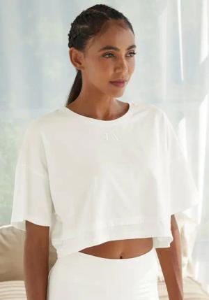 LASCANA Kurzarmshirt mit kastigem Schnitt und