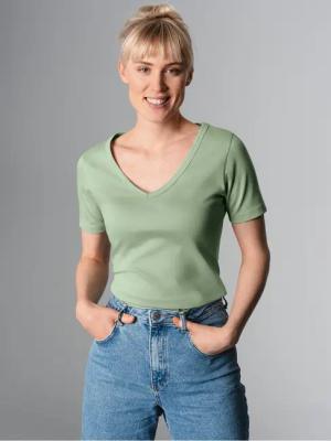 Trigema T-Shirt TRIGEMA V-Shirt aus Baumwolle/Elastan