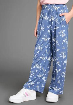 KIDSWORLD Schlupfhose Viskose-Hose im Blumenmuster Trendige