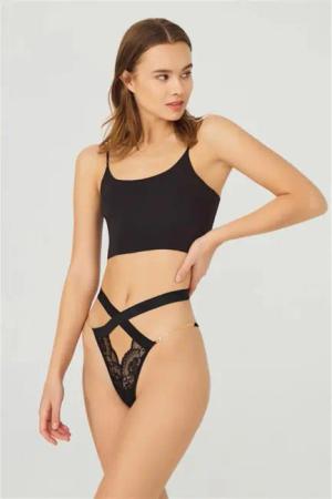 Cottonhill Tanga mit goldenem Kettenriemen und