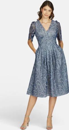 Kleo Abendkleid (1-tlg) aus wertvoller Spitze