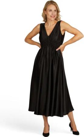 Kleo Abendkleid Mit seitlichen Eingrifftaschen