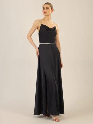 Apart Abendkleid aus mattschimmerndem Satin