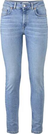 Hessnatur Bequeme Jeans aus Bio-Denim (1-tlg)