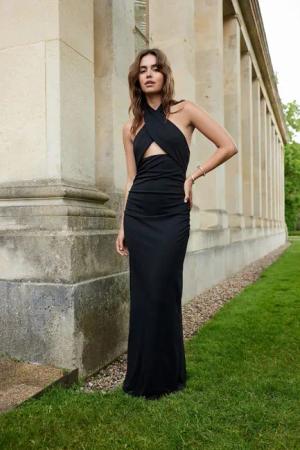 Next Maxikleid Maxikleid mit Neckholder und