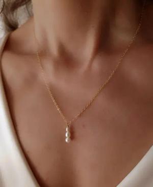 GOLDEN Kette mit Anhänger Minimalistische Süßwasserperlen
